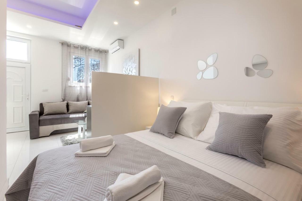 Studio Apartments Twins Spalato Esterno foto