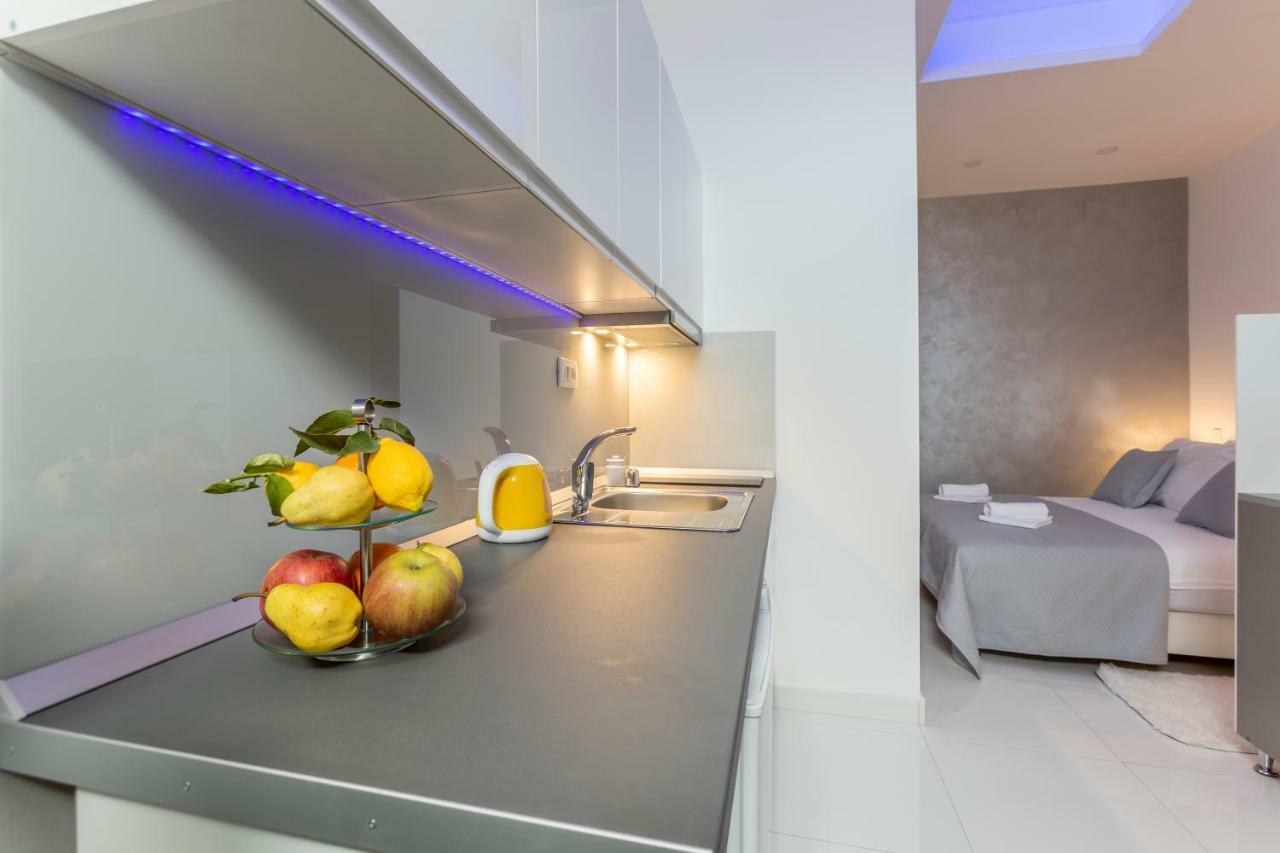 Studio Apartments Twins Spalato Esterno foto