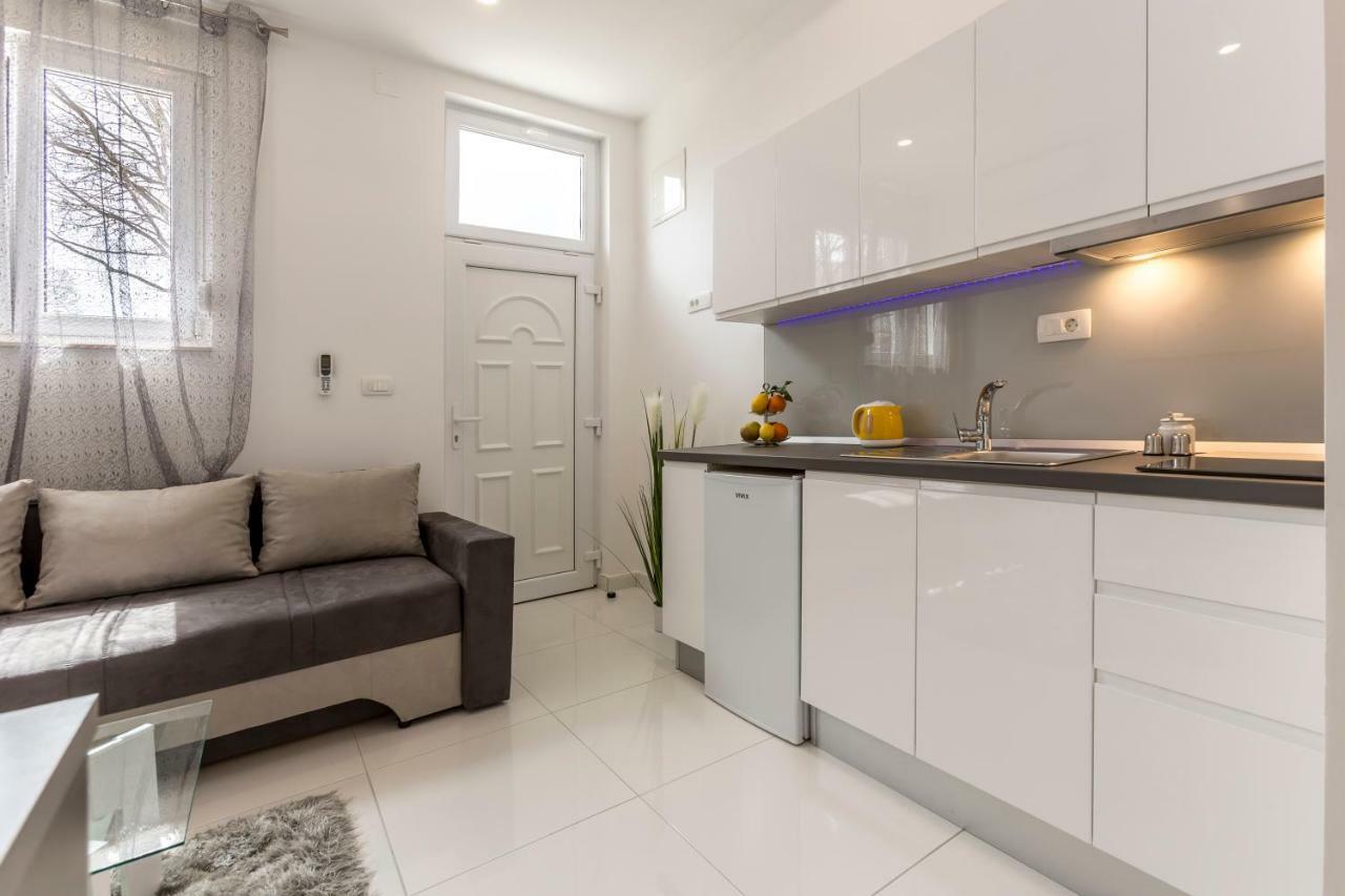 Studio Apartments Twins Spalato Esterno foto
