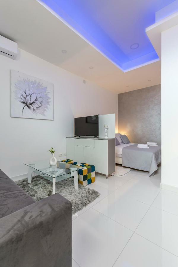 Studio Apartments Twins Spalato Esterno foto