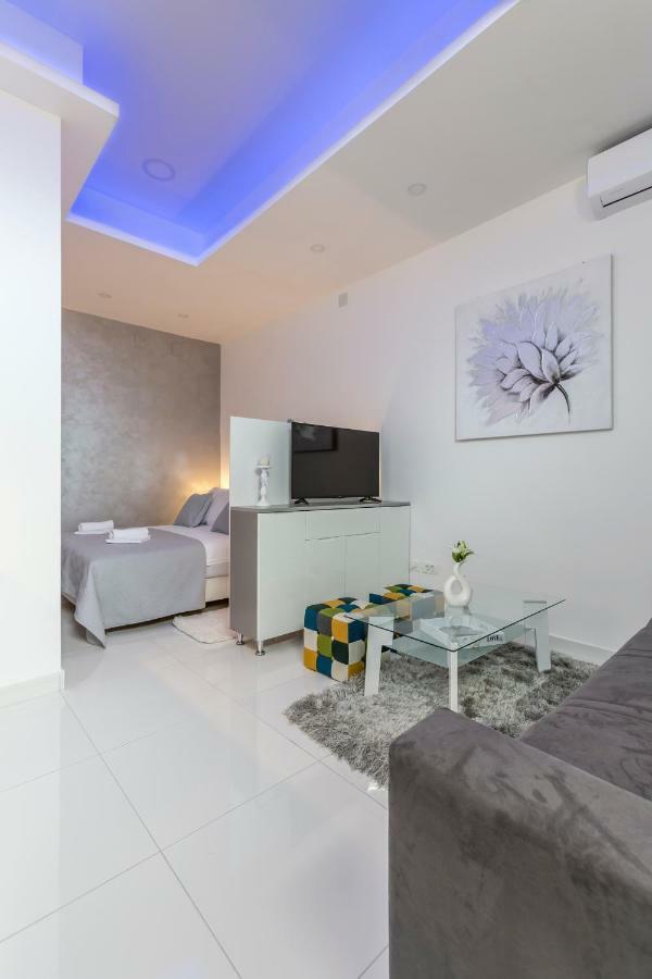 Studio Apartments Twins Spalato Esterno foto